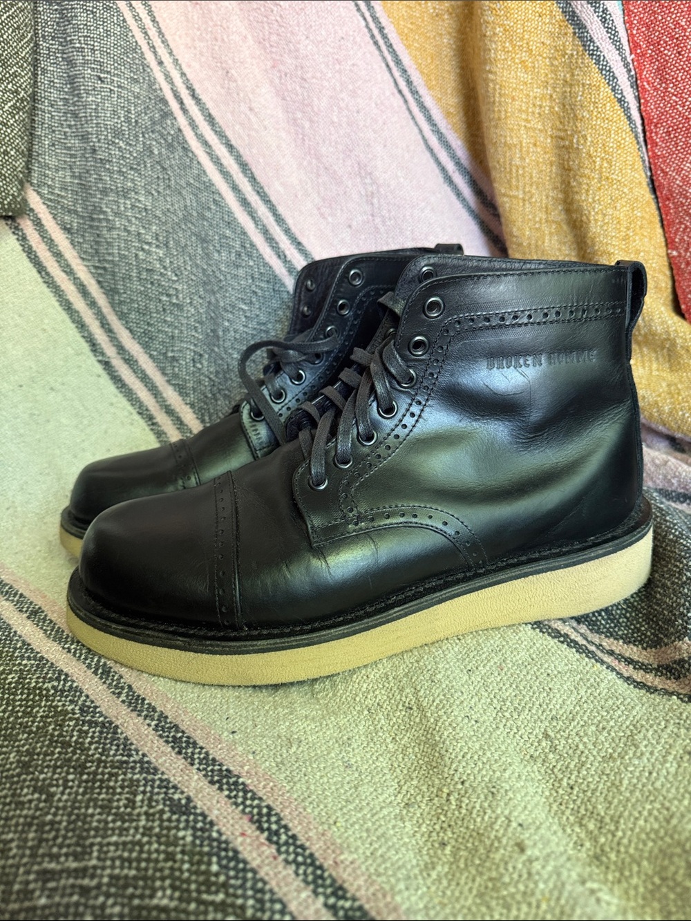 Broken Homme - Black Leather Chukka Boots with Cream Vibram Sole